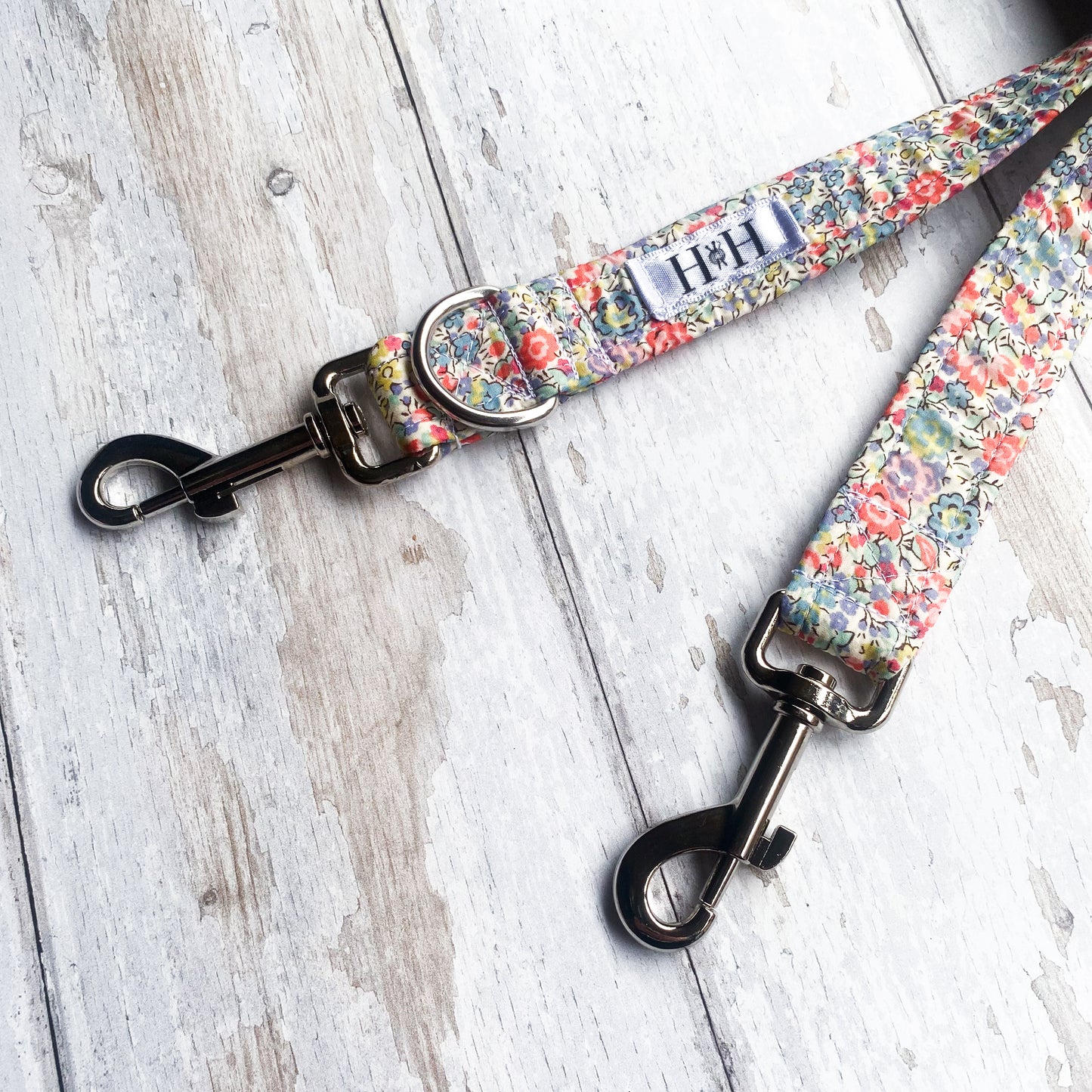 HETTY AND HUXLEY LIBERTY PASTEL FLORAL LEAD EXTENSION