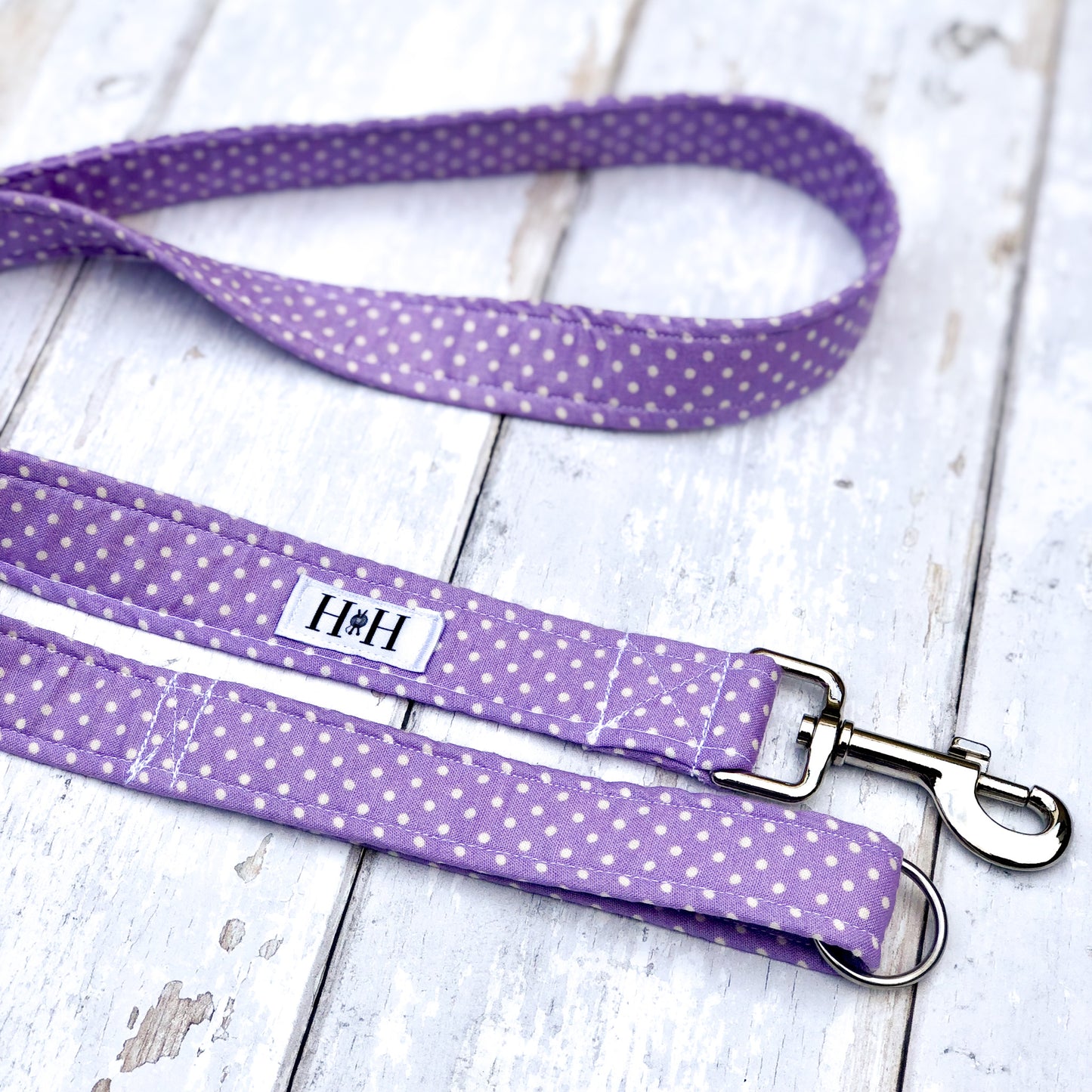 HETTY AND HUXLEY LILAC POLKA DOT LEAD