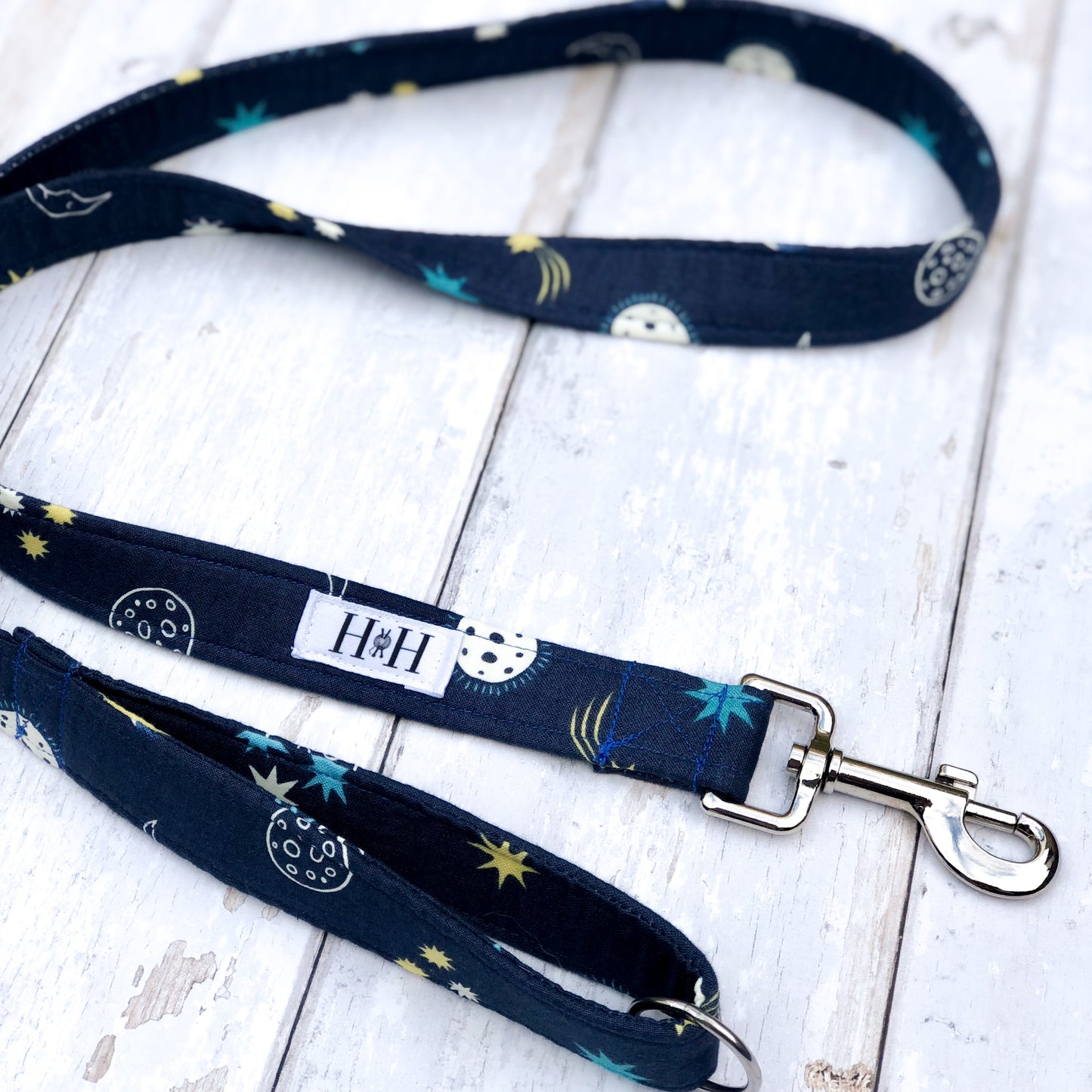 HETTY AND HUXLEY MOONS AND STARS LEAD