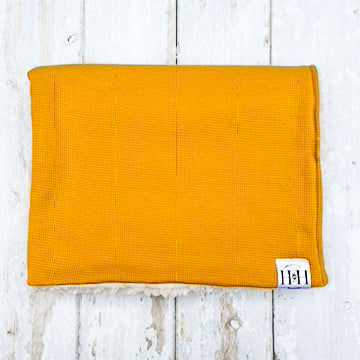 HETTTY AND HUXLEY MUSTARD YELLOW BLANKET WITH CREAM FAUX FUR LINING