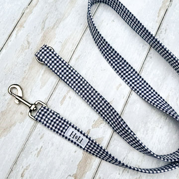 HETTY AND HUXLEY NAVY GINGHAM PET LEAD