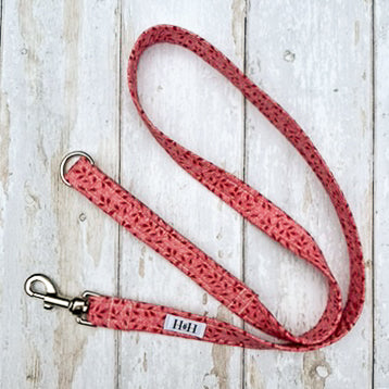 HETTY AND HUXLEY PINK WITH RED LEAVES PET LEAD