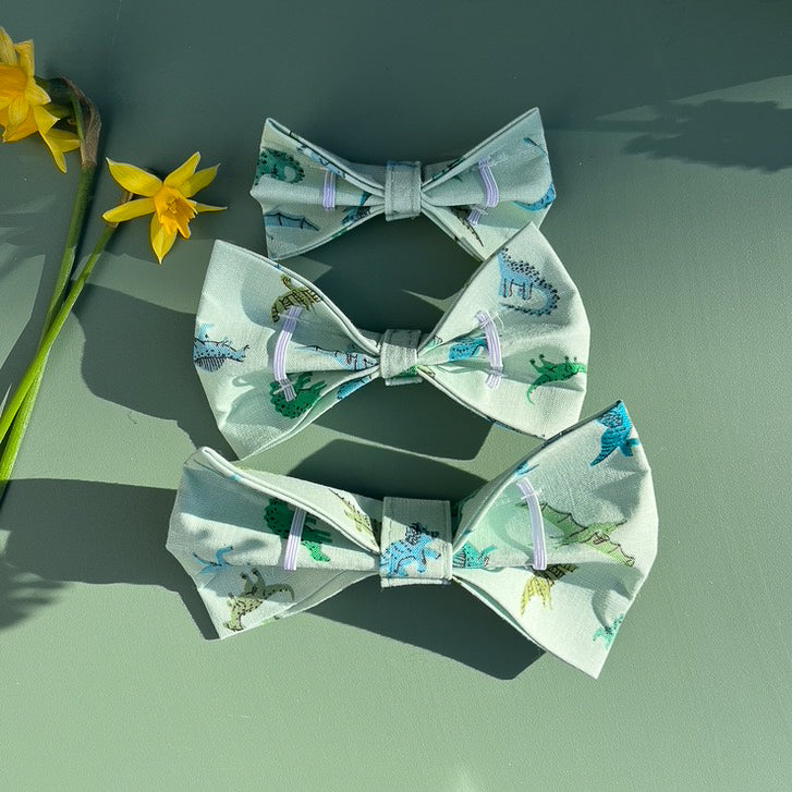 Green Dinosaurs Pet Bow / Bow Tie